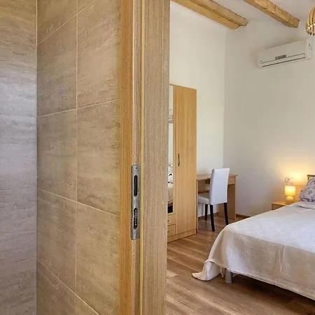 Seve With Private Pool, 4km Beach *