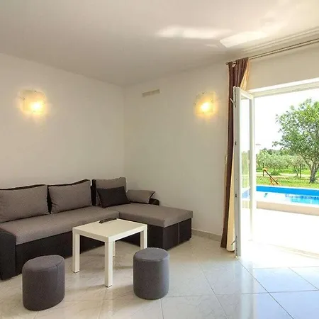 Seve With Private Pool, 4km Beach וילה *